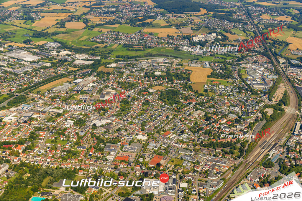 Luftbild Vs Google Maps  Radewiger Feldmark  Herford -Das Luftbild wurde 2025 vom UL-Flugzeug heraus erstellt ( keine Drohnenluftbilder ) - Hochauflösende Luftaufnahme -Nicht vergleichbar mit Google Maps oder Satelittenbilder- Die Geschenkidee !Mit Lizenz und Bildrechte bestellbar