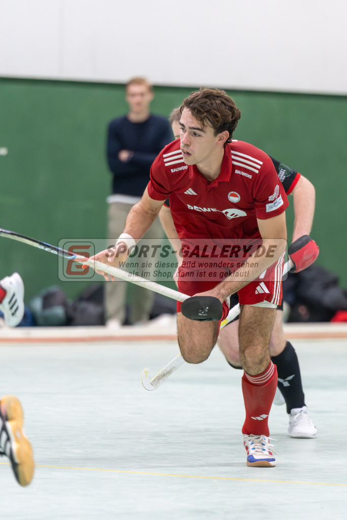SFE_20251213_0117 | Köln, Deutschland, 13.12.2025:  Hockey 1. Bundesliga Herren Rot-Weiss - DSD Düsseldorf im KTHC Stadion Rot-Weiss Köln Tennis and Hockey Club am 13.12.2025 in Köln, Deutschland. (Foto von Fehrmann)Köln, Germany, 13.12.2025: Hockey 1. Bundesliga Herren Rot-Weiss - DSD Düsseldorf in KTHC Stadion Rot-Weiss Köln Tennis and Hockey Club at 13.12.2025 in Köln, Deutschland. (Foto from Fehrmann)