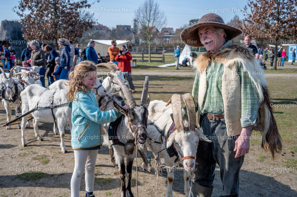 Lauresham_06_DSC_5046 | ble, Lauresham, Saisoneröffnung, Das Ziegengespann gehört zu Lauresham, ,, Bild: Thomas Neu