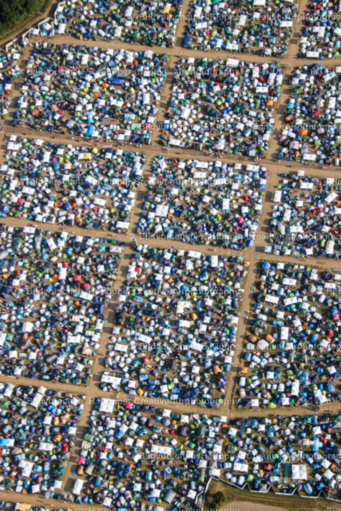 Weeze Parookaville 2022_ Creative_Airphotography H.Klöpper-6050 | Parookaville 2022 Weeze. Das größte Elektro Event Festival mit 220.000 Besucher. Zeltstadt - Realisiert mit Pictrs.com