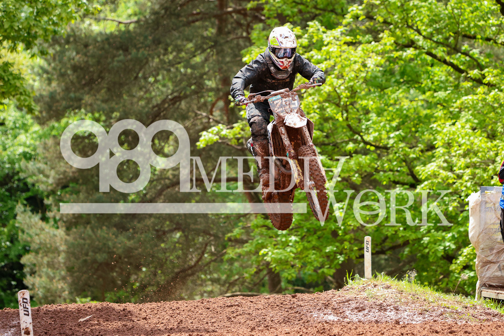 5E6A9994 | 989 MEDIAWORK