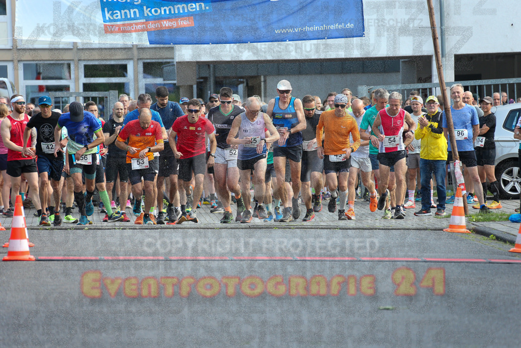 250801_1801_EX1_6262 | Sportfotografie im Rhein-Sieg Kreis, Köln, Bonn, NRW, Rheinland Pfalz, Hessen, etc. Unser Tätigkeitsfeld umfasst den Laufsport vom Volkslauf über den Marathon, Duathlon, Triathon bis zum Ultralauf wie Kölnpfad Ultra oder Schindertrail.
