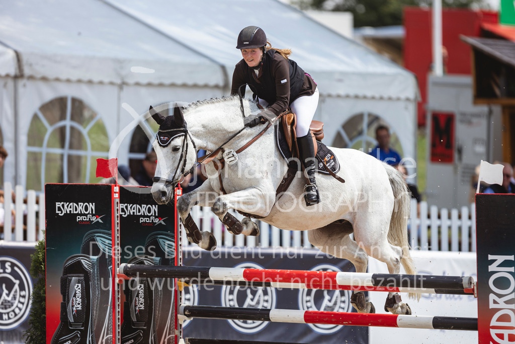 240711_BHO_L-Stil-1-464 | Deine schönsten Turniermomente als professionelle Fotos! Entdecke hochwertige Pferdesport-Fotografie im Online-Shop. Jetzt Fotos finden & bestellen!