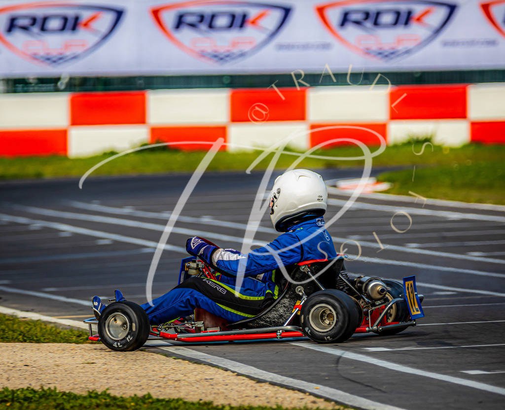 1AEF4F2F-45BD-4CC2-B59C-FF9B9A7B25EE | traudl_s_fotos