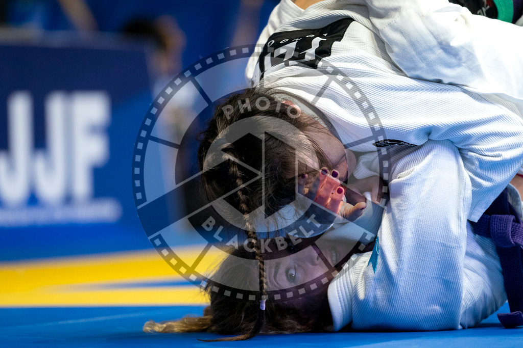 20240125PBB00355 | Fighters compete during the sixth day of the Brazilian Jiu-jitsu European Championship of the IBJJF in Paris, France, on January 25, 2024.