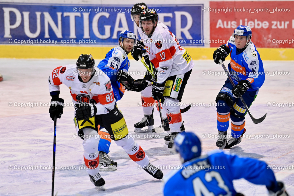 ESC SPARKASSE STEINDORF vs. EV ZELTWEG MURTAL LIONS | #82 Quinz Marco EV ZELTWEG MURTAL LIONS, #57 Wilfan Franz ESC Steindorf, #13 Schiech Thomas EV ZELTWEG MURTAL LIONS, #46 Maurer Julian ESC Steindorf, ESC SPARKASSE STEINDORF vs. EV ZELTWEG MURTAL LIONS, ESC SPARKASSE STEINDORF vs. EV ZELTWEG MURTAL LIONS am 27.12.2025 in Steindorf (Ossiachersee Halle), Austria, (Photo by Bernd Stefan)