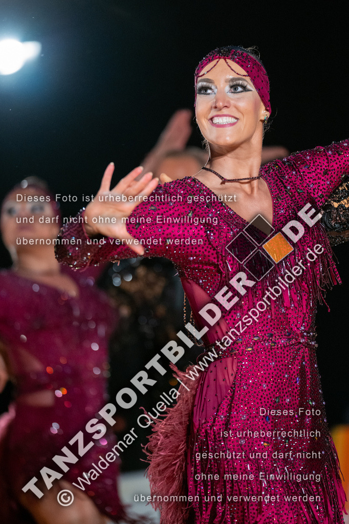 20250503-11367 | Hier finden Sie Tanz Bilder vom Latein und Standard Formationen tanzen. Sportbilder vom Tanzsport. Schöne Fotos und von Weltmeisterschaft, Europameisterschaft, Bundesliga, Regionalliga, Oberliga und Landesliga sowie von GOC Stuttgart, DanceComp, WM Bremen