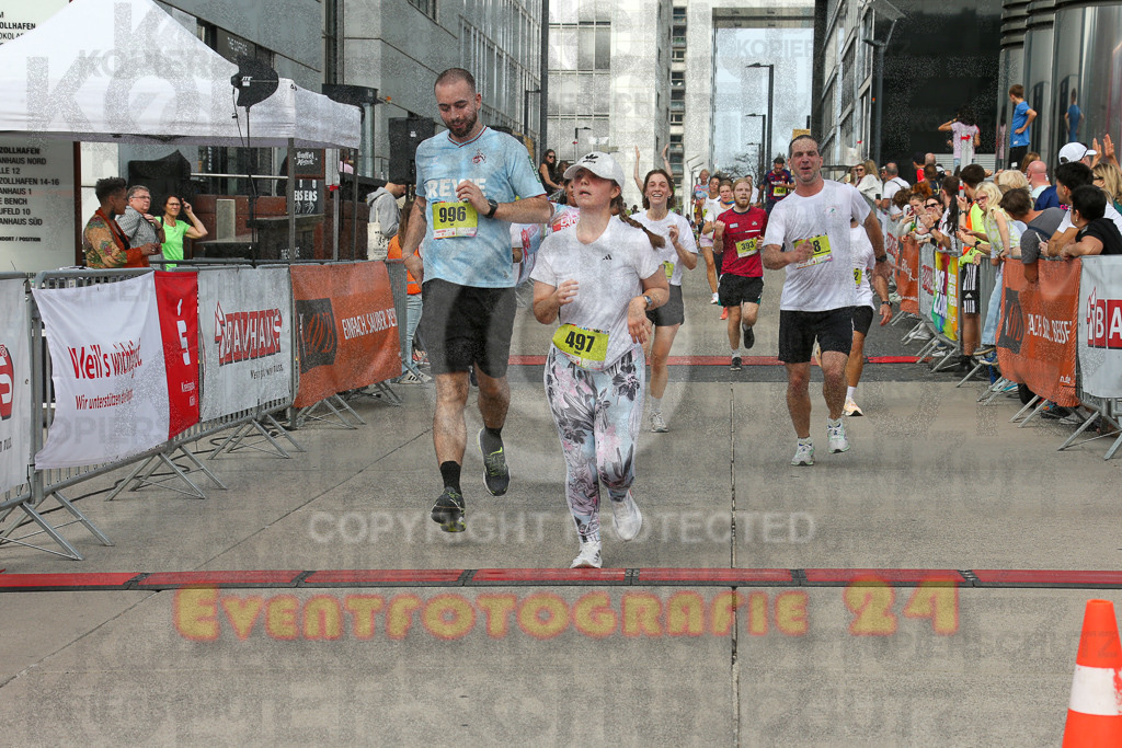 250920_1332_EX1_5320 | Sportfotografie im Rhein-Sieg Kreis, Köln, Bonn, NRW, Rheinland Pfalz, Hessen, etc. Unser Tätigkeitsfeld umfasst den Laufsport vom Volkslauf über den Marathon, Duathlon, Triathon bis zum Ultralauf wie Kölnpfad Ultra oder Schindertrail.