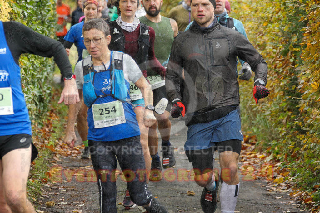 251026_1004_EV4_3995 | Sportfotografie im Rhein-Sieg Kreis, Köln, Bonn, NRW, Rheinland Pfalz, Hessen, etc. Unser Tätigkeitsfeld umfasst den Laufsport vom Volkslauf über den Marathon, Duathlon, Triathon bis zum Ultralauf wie Kölnpfad Ultra oder Schindertrail.