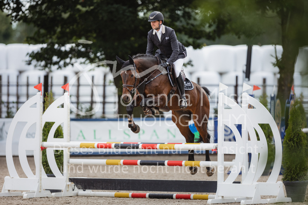 220705_Mühlen_SprPf-A3-318 | Late Entry Mühlen
05.07.2022
03 Springpferde-A**, 4-6jährige Pferde