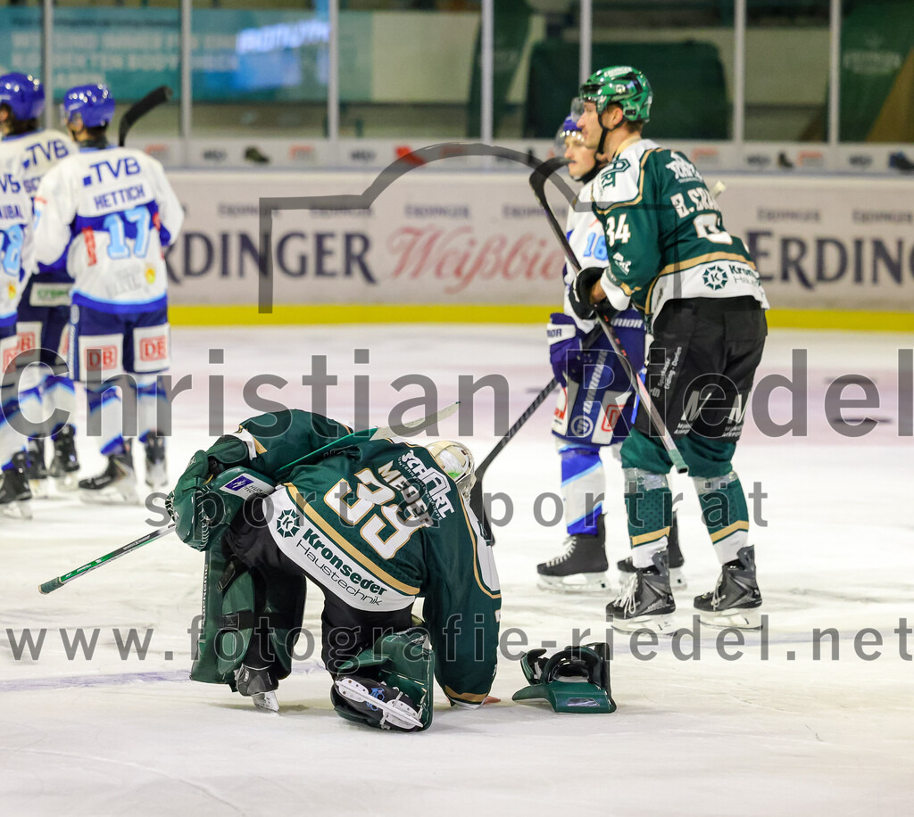 2025-09-26_150_TSV_Erding_gegen_SC_Riessersee | Erding, Deutschland, 26.09.2025:Eishockey, Oberliga Süd 2025 / 2026, 3. Spieltag, TSV Erding gegen SC Riessersee, Endergebnis: 3:5Torwart Leon Meder (Erding Gladiators, #39)Foto: Christian Riedel / fotografie-riedel.net