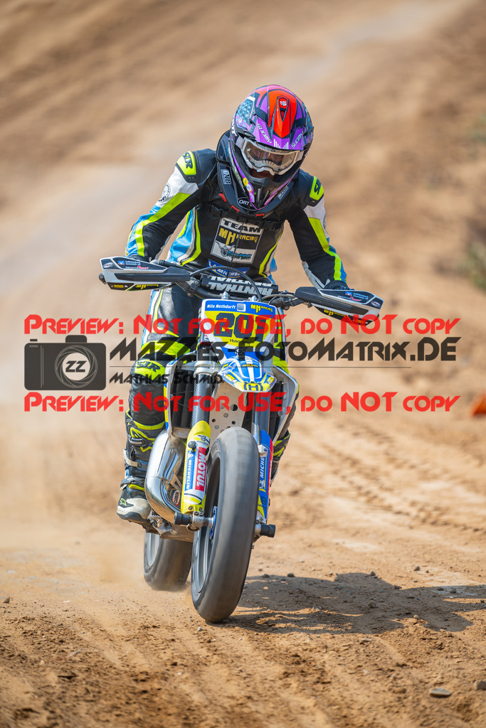 MaZZes-Fotomatrix-20260816-615447 | ROOKIES