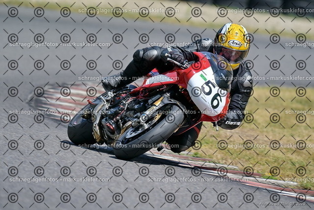 25bt04-1097 | markuskiefer.com - Realisiert mit Pictrs.com
