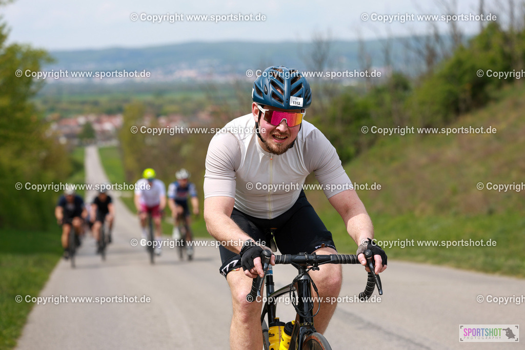 936_AR6_0887 | Neusiedlersee Radmarathon 2026@sportshot_your_pictrs #yourpictures#roadtowm2029 #nrm #neusiedlerseeradmarathon #neusiedlersee #neusiedlerseetourismus #burgenland #mörbisch #nrm26 #burgenlandtourismus #voglundco #poweredbyburgenlandtourismus #radsport #rad #marathon #ucigranfondo #visitburgenland #ucigranfondoworldseries