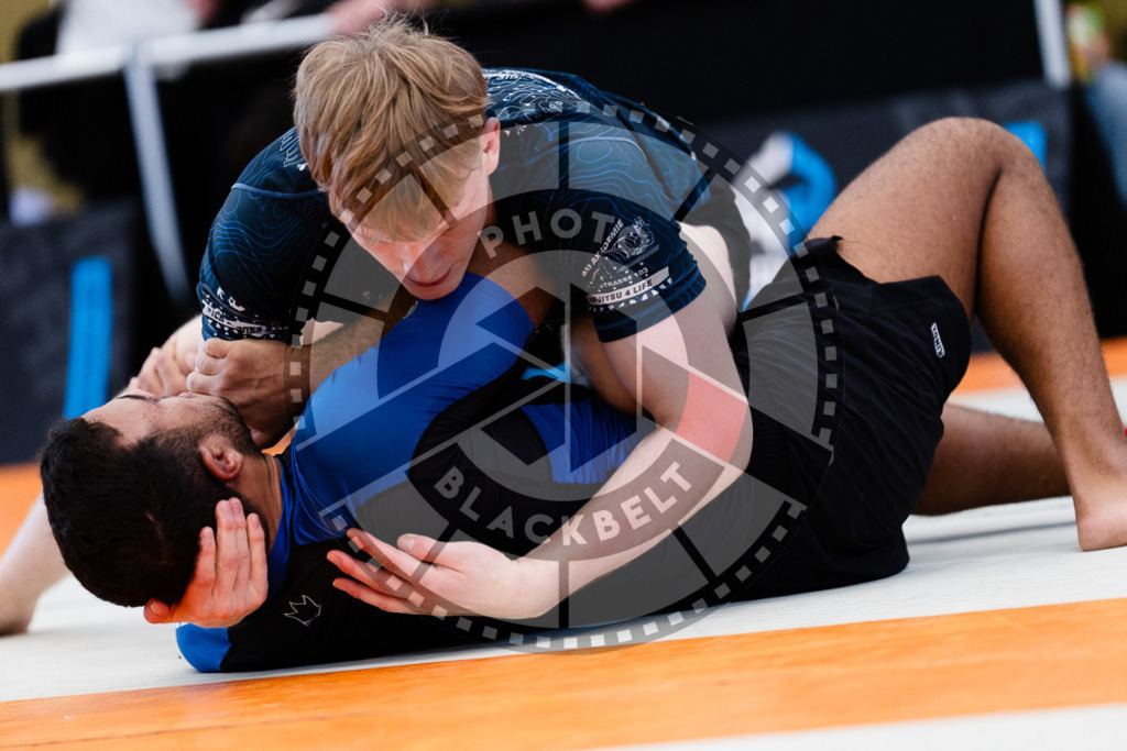 20251122PBB13281 | Athletes compete during the Grappling Industries Berlin Jiu-Jitsu and Grappling Championship, on November 22, 2025 in Berlin, Germany. © photoblackbelt