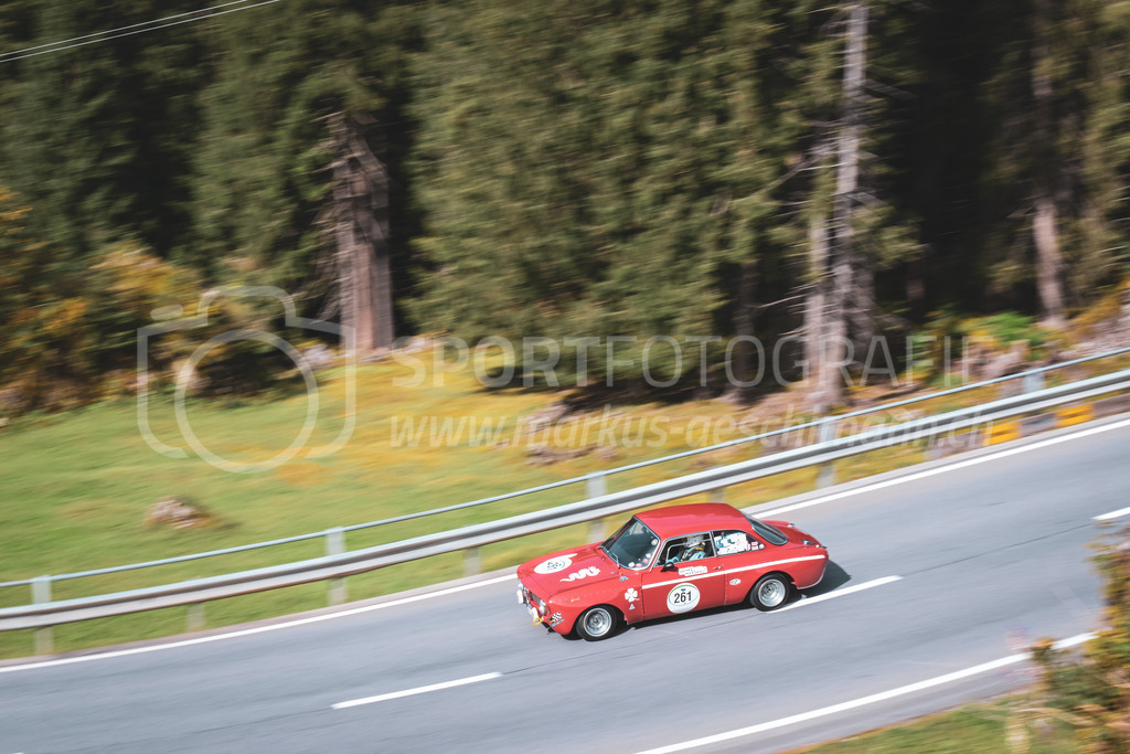 21. Arosa ClassicCar 2025 - 7. =September= 2025 | Michael Scheibler aus Müllheim Dorf (SUI) in einem Alfa Romeo GTA Junior Corsa aus dem Jahre 1968 mit Startnummer 261 am Arosa ClassicCar 2025 in der Kategorie Classic Trophy..@arosaclassiccar, @arosa.official, #arosaclassiccar, #arosa, #76curves, #classiccarBild: Sportfotografie Markus Aeschimann | www.markus-aeschimann.ch - Realisiert mit Pictrs.com