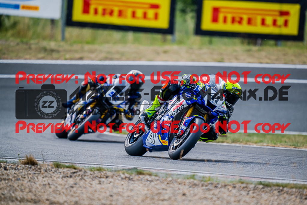 MaZZes_FotoMatrix_220722_8113 | IDM1000