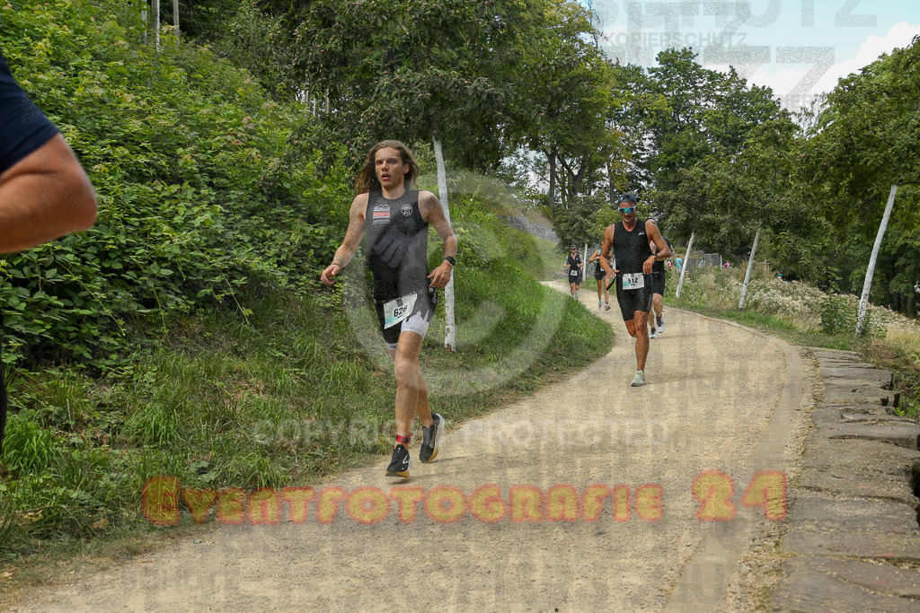250824_1417_EX1_5698 | Sportfotografie im Rhein-Sieg Kreis, Köln, Bonn, NRW, Rheinland Pfalz, Hessen, etc. Unser Tätigkeitsfeld umfasst den Laufsport vom Volkslauf über den Marathon, Duathlon, Triathon bis zum Ultralauf wie Kölnpfad Ultra oder Schindertrail.
