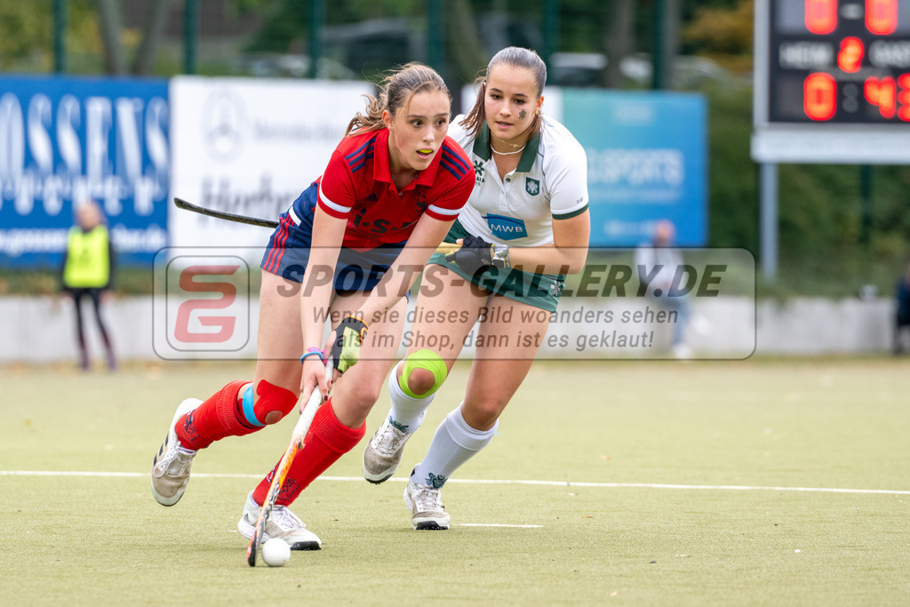 SFE_20231022_0081 | Deutsche Meisterschaft Weibliche U16 Finale Uhlenhorst Mülheim - Düsseldorfer HC am 22.10.2023 in Köln (Düsseldorfer Hockeyclub 1905 e.V.), Photo: Stephan Fehrmann 2023 (Sports-Gallery)