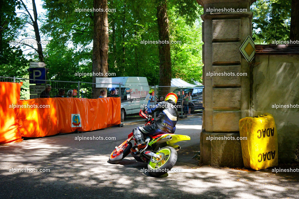 P1036782 | Erleben Sie atemberaubende, hochqualitative Fotos Ihrer Fahrt entlang der malerischen Alpenstraßen. Besuchen Sie alpineshots.com, um professionelle Aufnahmen Ihrer unvergesslichen Reise zu finden und zu kaufen - Realisiert mit Pictrs.com