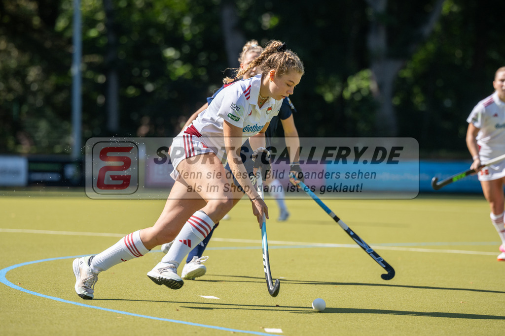 SFE_20230916_0002 | Hockey 1. Bundesliga Damen Rot-Weiss - Mannheimer HC am 16.09.2023 in Köln (KTHC Stadion Rot-Weiss Köln Tennis and Hockey Club), Photo: Stephan Fehrmann 2023 (Sports-Gallery),Fee Maskour ( Rot-Weiss Köln #24 )