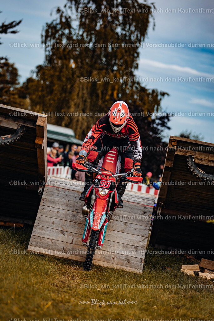 E68A1099 | blick_win_kel