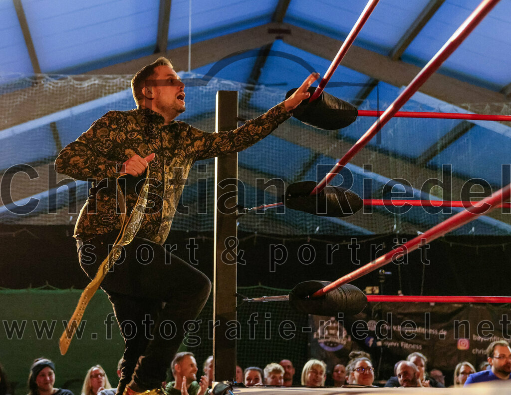 2023-11-11_045_Erding_Wrestlingshow | Erding, Deutschland, 11.11.2023:
Wrestling, Saison 2023, EWS Wrestling ERDING

Foto: Christian Riedel / fotografie-riedel.net