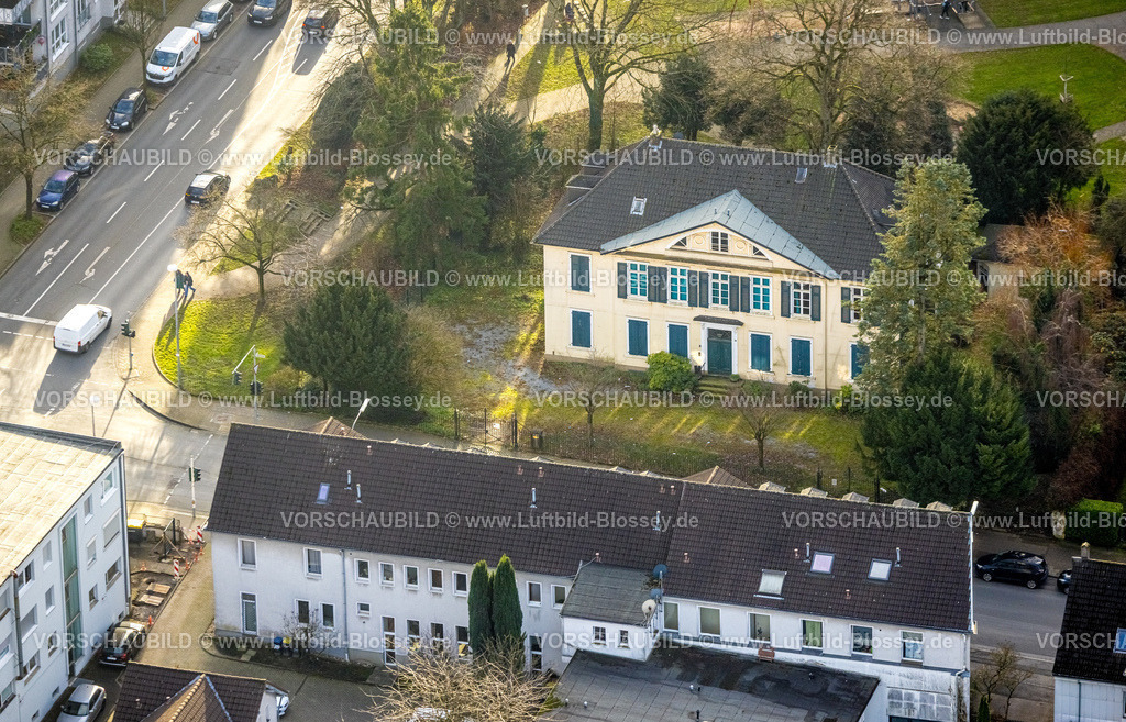 Velbert251201190 | , Luftbild, Altes Bürgermeisterhaus, historisches Gebäude um Baujahr 1810, Friedrichstraße, Velbert, Bergisches Land, Nordrhein-Westfalen, Deutschland