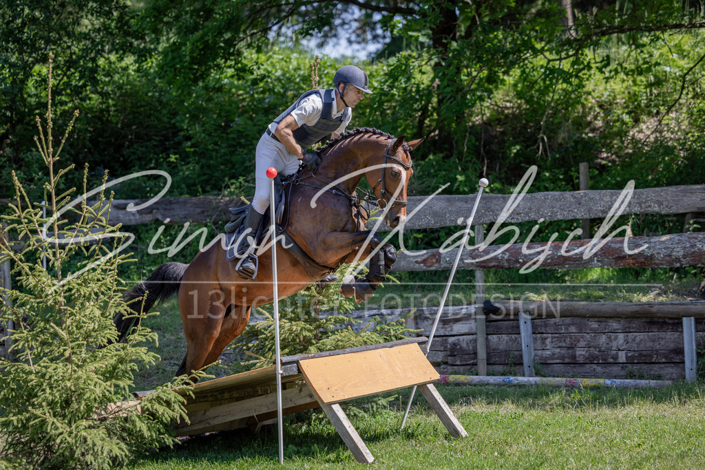 20260523-_3LI7968 | Tierfotografie Pferde, Hunde, Katzen, Haustiere.
Turnierfotografie Reitturniere, Reiten, Springreiten, Dressur in Hanau, dem Main-Kinzig-Kreis und dem Rhein-Main- Gebiet um Frankfurt