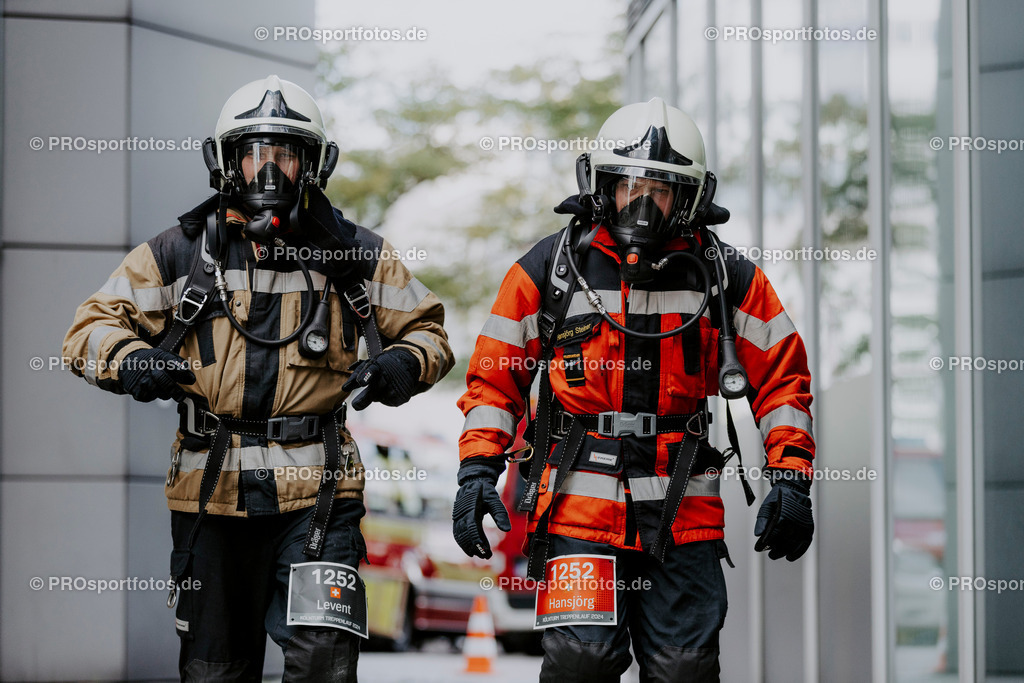 240825_Treppenlauf-369 | Professionelle Fotos Ihrer Laufsportveranstaltung.