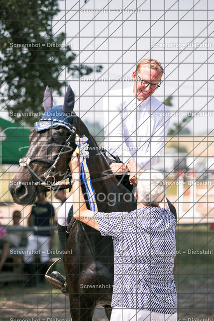 _W6A1210 | ronjaprokoschfotografie - Realisiert mit Pictrs.com