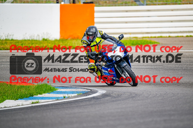 MaZZes_FotoMatrix_240701_6007705_4392 | INST