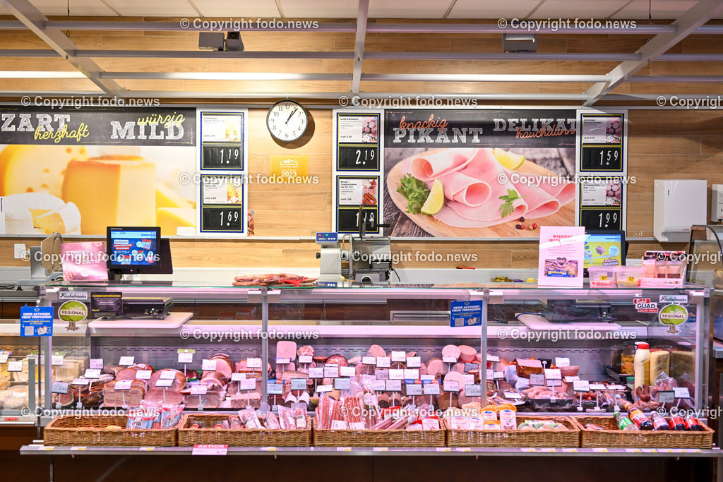 Unimarkt Dobetsberger_ Feldkirchen an der Donau_ 10.11.2023-3 | 10.11.2023, Feldkirchen an der Donau, AUT, Unimarkt, im Bild Feinkosttheke, Wurst, Speck, Fleisch