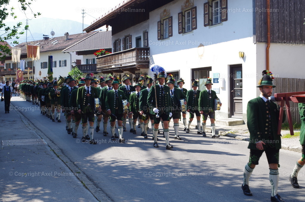 IMGP3712 | fotografiert von Axel PollmannLeonhardi Wallfahrt Benediktbeuern und Murnau, Fronleichnam, Fasching, Landschaft im Loisachtal und Benediktbeuern  - Realisiert mit Pictrs.com