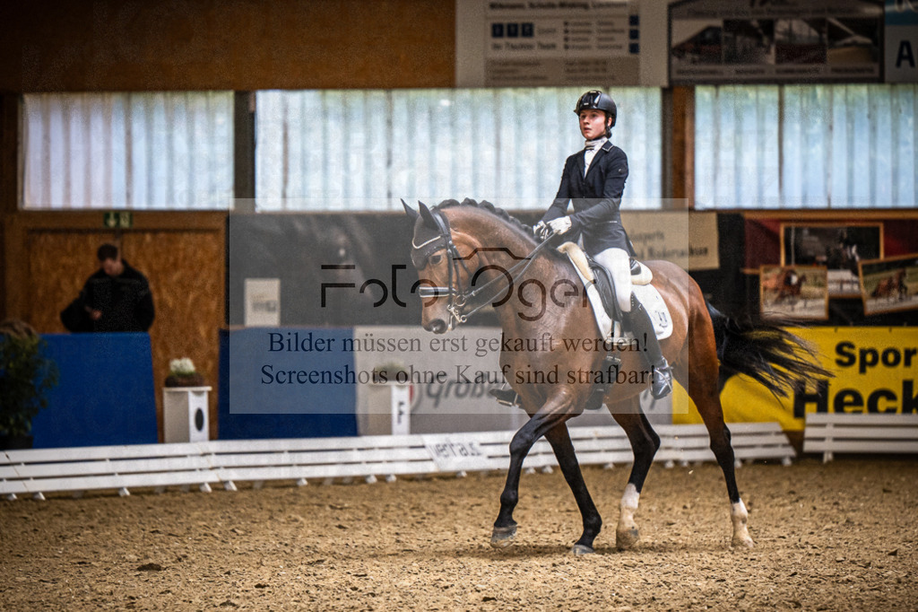 DOS_3548 | Entdecke hochwertige Reitturnierfotos von Foto Oger. Professionell, emotional und authentisch – jetzt Lieblingsmomente im Shop bestellen.Deutschlandweite Turnierfotografie. - Realisiert mit Pictrs.com