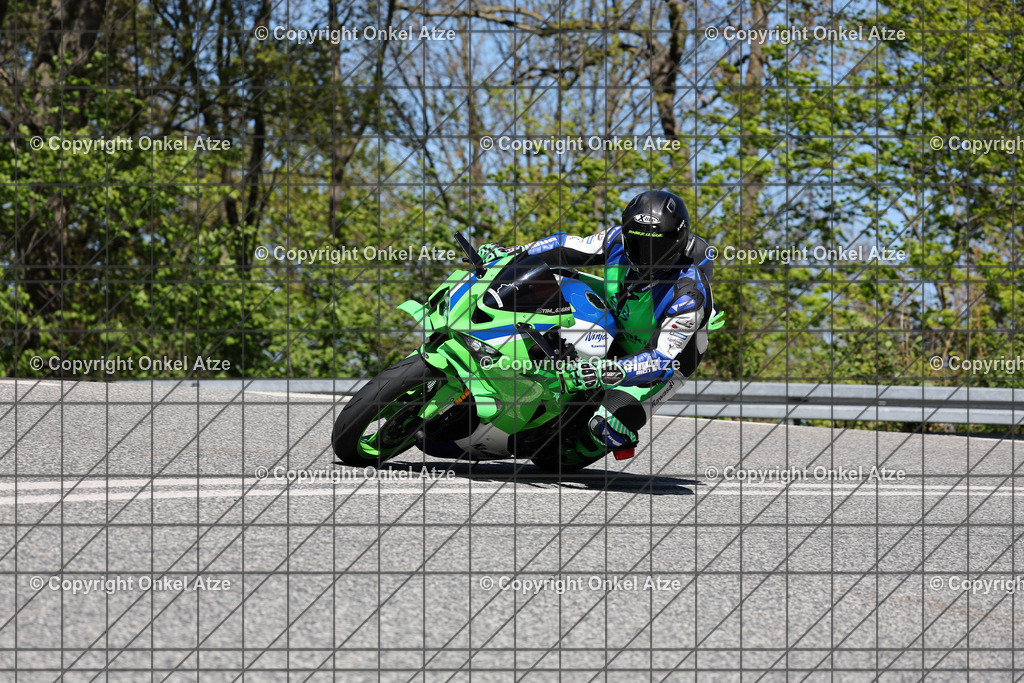 IMG_7191 | Fotograf am Kyffhäuser. Onkel Atze. Kyffhäuser Rennstrecke. Café36. Motorsportfotografie. - Realisiert mit Pictrs.com