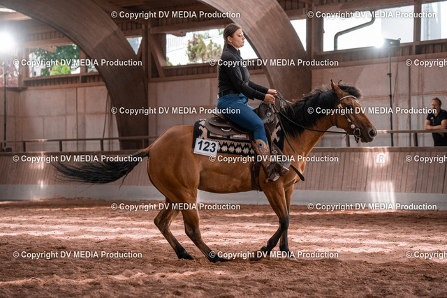 NE100577 | dv-media-shop - Realized with Pictrs.com