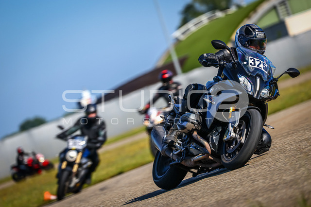 0325-260509DCB-016_325 | Deine Full-Service-Agentur für ✔️Videoproduktionen und ✔️Motorsportfotografie Jetzt Angebot anfragen!