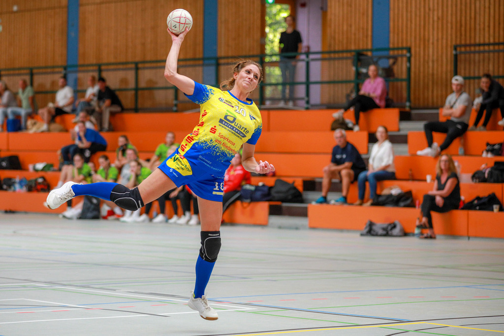 Neukirchen-Rheinhausen310825_022 | Bildergalerie von Sport-Ereignissen aber auch von weiteren spannenden Dingen - nicht nur vom Niederrhein. In Anlehnung an den bekannten Spruch von Hanns Dieter Hüsch heißt das Motto: "Niederrhein ist überall".  - Realisiert mit Pictrs.com