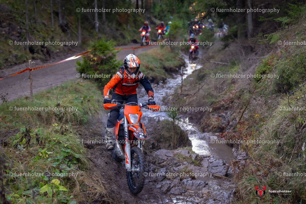fuernholzer_241026-C2-149 | Fotografische Impressionen von der Red Stag Enduro Extreme by fuernholzer-photography.com. Endurosport in Österreich fotografisch festgehalten von fuernholzer. Auftragsfotografie für Private, Gewerbefotos und Industriefotografie. Eventfotografie, Sportfotografie und Motorsportfotografie. Anbieter von Fotoworkshops, Fototraining, fotografischen Vorträgen und Fotoseminaren.