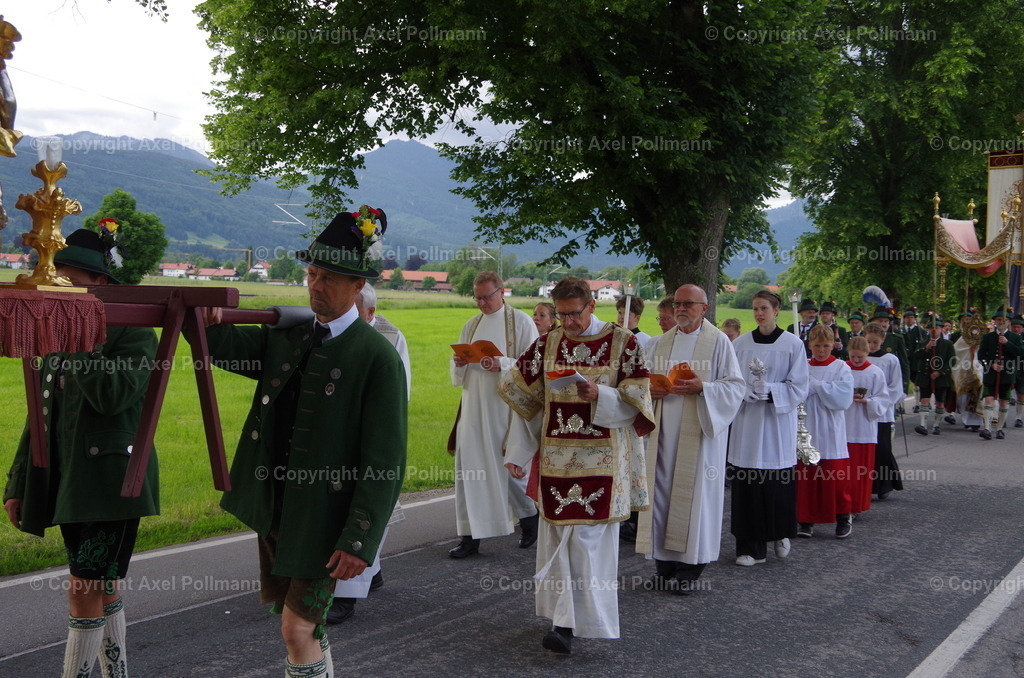 IMGP6161 | fotografiert von Axel PollmannLeonhardi Wallfahrt Benediktbeuern und Murnau, Fronleichnam, Fasching, Landschaft im Loisachtal und Benediktbeuern  - Realisiert mit Pictrs.com