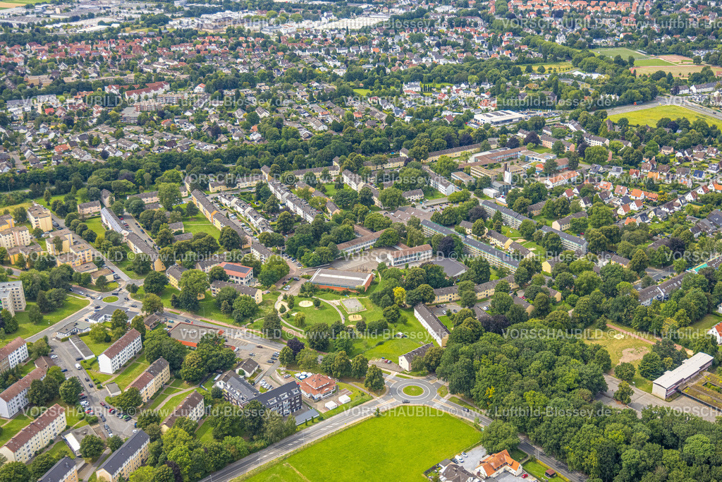 Soest240712564 | Luftbild, Astrid-Lindgren-Schule mit Park, Kaiser-Otto-Weg, Wohngebiet, Soest, Soester Börde, Nordrhein-Westfalen, Deutschland