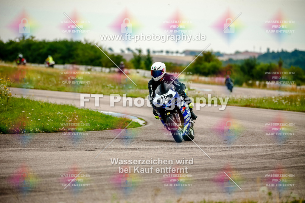 Chambley Juli-2092 | Hier findet Ihr Bilder von Touristenfahrten auf der Nürburgring Nordschleife oder von anderen Veranstaltungen die ich besucht habe. Viel Spass beim Durch Schauen 