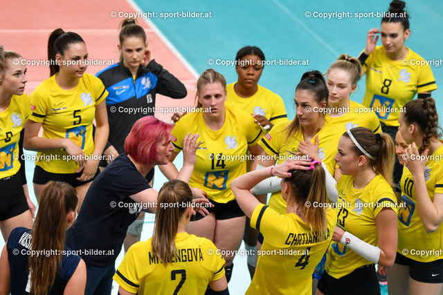AUT, AVL, Steelvolleys Linz vs VB Niederoesterreich Sokol-Post | 25.04.2022, Sporthauptschule Kleinmuenchen, AUT, AVL,, Steelvolleys Linz  vs VB Niederoesterreich Sokol-Post, im Bild Zuzana Pecha-Tlstovicova, Trainerin VB Noe Sokol-Post (Noe Sokol), Team VB Noe Sokol Post


// AVL, Austrian Volley League Match between Steelvolleys Linz vs VB Niederoesterreich Sokol-Post in Linz, Austria on 2022/04/25