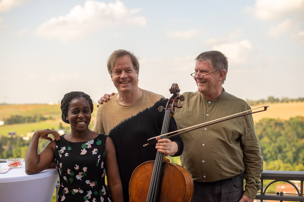 Jan Vogler | Jan Vogler spielt Bach im Forte Belvedere Leisnig zum Festival Hallo Leisnig 2022. - Realisiert mit Pictrs.com
