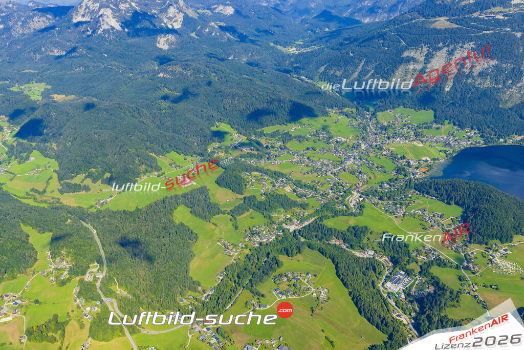 Luftaufnahme von Altaussee Vs Google Maps- Die Luftaufnahme wurde 2025 vom UL-Flugzeug heraus erstellt ( keine Drohne ) - Hochauflösende Luftaufnahme - für professionelle Ausdrucke geeignet. Die Geschenkidee !Mit Lizenz und Bildrechte bestellbar