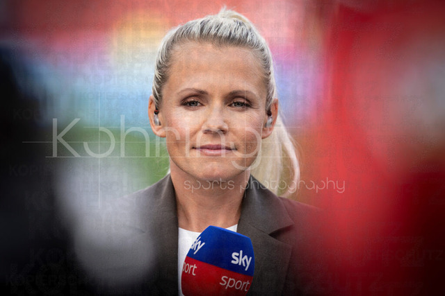 German Bundesliga, Bayer 04 Leverkusen vs. RB Leipzig, 02.05.2026 | LEVERKUSEN, GERMANY - MAY 2, 2026 :  Sky expert Julia Simic before Bayer 04 Leverkusen vs. RB Leipzig at BayArena on May 2, 2026 in Leverkusen, Germany. DFL REGULATIONS PROHIBIT ANY USE OF PHOTOGRAPHS AS IMAGE SEQUENCES AND/OR QUASI-VIDEO.