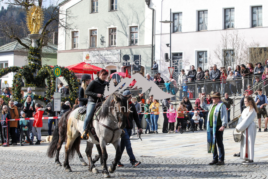 OE7A3697 | Traditionell findet am Ostermontag der Osterritt und der Flurumritt in der Stadt Regen statt