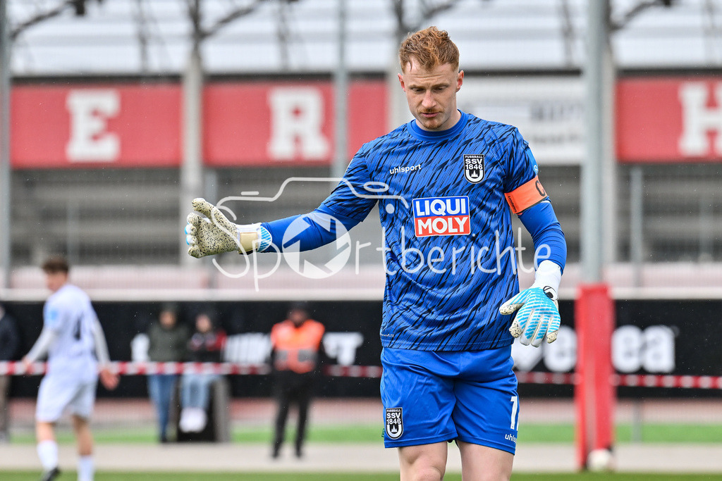 FC Ingolstadt - SSV Ulm 1846 Fussball  | INGOLSTADT, GERMANY - 25. MAERZ: im Bild Marvin SEYBOLD (SSV Ulm 12) / Einzelfoto / Freisteller während dem Testspiel zwischen dem FC Ingolstadt und dem SSV Ulm 1846 Fussball auf Platz 4 am Audi Sportpark
