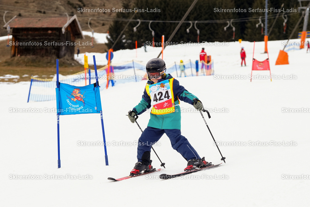 SRF_02.01.2026_0699 | Skirennfotos,Serfaus,Fiss,Ladis,Kinderskirennen,Winter,Tirol,Oberland,skirace,SFL,feelfree,weil wir's genießen,ski,Ski,skifahren,Sonnenplateau, - Realisiert mit Pictrs.com